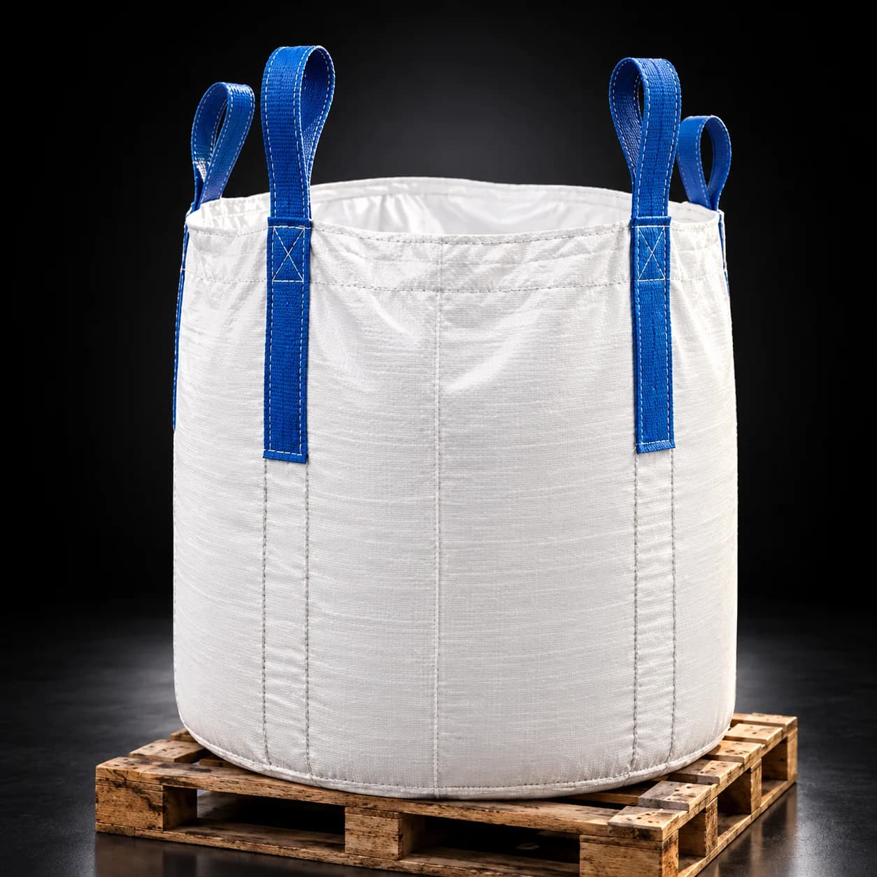 Circular FIBC bulk bag woven as a seamless tube, view 2 of 3